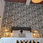 Gasthuis Domus Sirena 4*