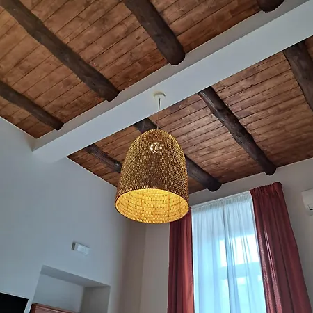 Domus Sirena Konukevi